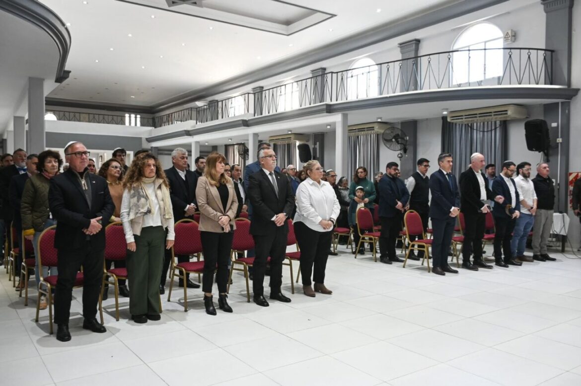 Delgado y Salom acompañaron el acto homenaje por los 30 años del atentado a la AMIA