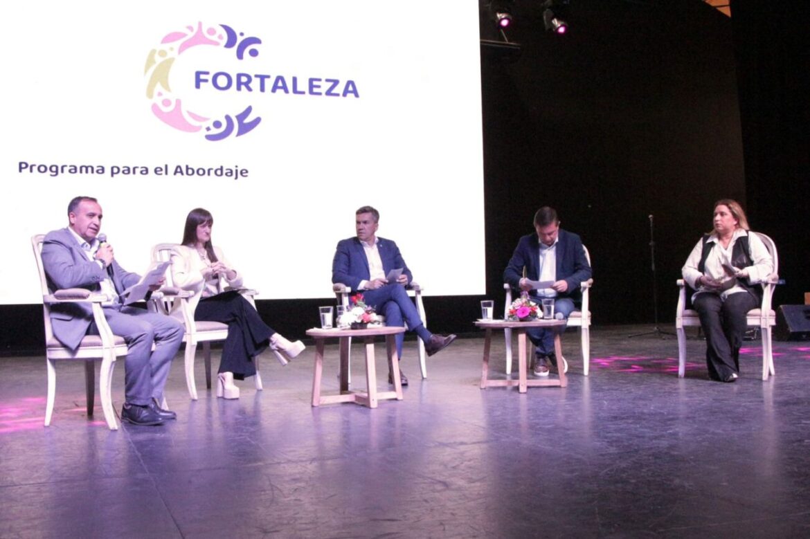 El Gobierno Provincial presentó el programa para el abordaje de consumos problemáticos “Fortaleza”