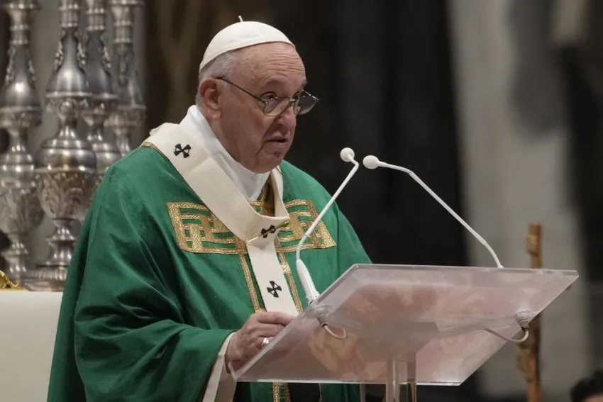En su mensaje de Año Nuevo, el Papa Francisco apuntó contra el aborto